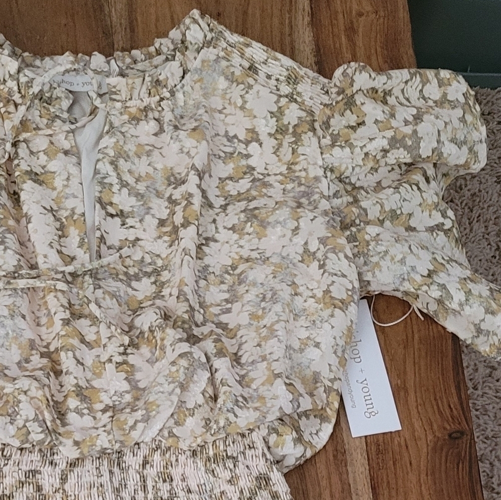NWT Bishop & Young Floral Flutter Sleeve Smocked Mini Dress - Picture 17 of 17
